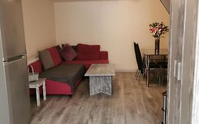 Palaz 1 - 2 Bedroom Garden Flat